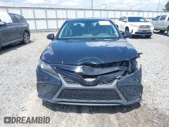 2021 Toyota Camry SE with VIN 4T1G11AK5MU404407, listed as a IAAI auction lot 42997960 with 155,618 mi miles and . Bid and sale history available at DreamBid. Image 12.