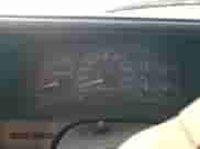 1998 GMC Sierra 1500 z VIN 1GTEC14W2WZ549558, wystawiony jako Copart lot #76294734 z przebiegiem 183 039 mil mil oraz Szkoda całkowita • Salvage title. Historia ofert i sprzedaży dostępna na DreamBid. Obrazek 9.