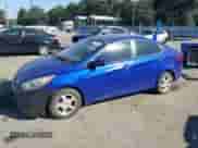 2014 Hyundai Accent GLS z VIN KMHCT4AE1EU647671, wystawiony jako Copart lot #90034745 z przebiegiem 213 953 mil mil oraz Czysty tytuł • Clean title. Historia ofert i sprzedaży dostępna na DreamBid. Obrazek 1.