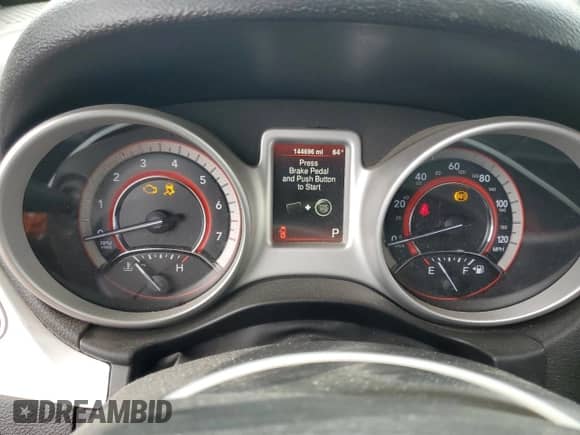 2015 Dodge Journey SE with VIN 3C4PDCABXFT587825, listed as a Copart auction lot 82462175 with 144,696 mi miles and Clean title. Bid and sale history available at DreamBid. Image 9.