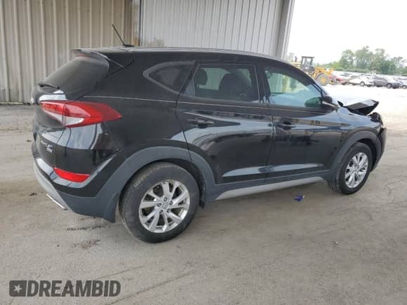 2017 Hyundai Tucson Value z VIN KM8J3CA27HU391645, wystawiony jako Copart lot #58826995 z przebiegiem 48 919 mil mil oraz Szkoda całkowita • Salvage title. Historia ofert i sprzedaży dostępna na DreamBid. Obrazek 3.