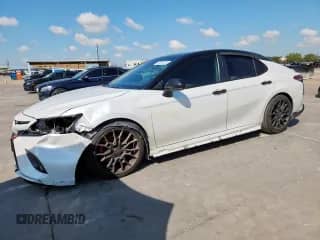 2020 Toyota Camry XSE with VIN 4T1NZ1AK3LU041250, listed as a Copart auction lot 84010235 with 92,125 mi miles and Clean title. Bid and sale history available at DreamBid. Image 1.