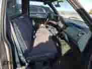 1989 Chevrolet Silverado 2500 с VIN 1GCFC24K7KZ210182, выставлен на аукционе Copart как лот 87881115 с пробегом 157 190 миль миль и Чистый • Clean title. История ставок и продаж доступна на DreamBid. Изображение 10.