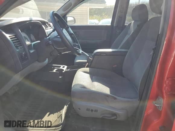 2008 Dodge Dakota SXT with VIN 1D7HE38K18S525408, listed as a Copart auction lot 81101825 with 192,648 mi miles and Salvage title. Bid and sale history available at DreamBid. Image 7.