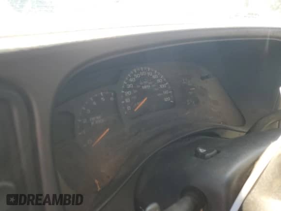 2004 GMC Sierra 1500 SLE z VIN 2GTEC19T941124598, wystawiony jako Copart lot #68549855 z przebiegiem Nie podano mil oraz Szkoda całkowita • Salvage title. Historia ofert i sprzedaży dostępna na DreamBid. Obrazek 9.