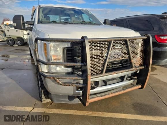 2017 Ford F-250 XL with VIN 1FT7X2B62HEE02933, listed as a IAAI auction lot 43589546 with 234,799 mi miles and . Bid and sale history available at DreamBid. Image 33.