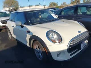 2014 MINI Hardtop с VIN WMWXM5C57ET933968, выставлен на аукционе IAAI как лот 43489867 с пробегом 104 104 миль миль и . История ставок и продаж доступна на DreamBid. Изображение 1.