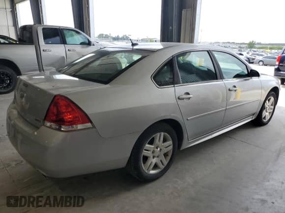 2014 Chevrolet Impala LT с VIN 2G1WB5E30E1108174, выставлен на аукционе Copart как лот 81660055 с пробегом 179 596 миль миль и Чистый • Clean title. История ставок и продаж доступна на DreamBid. Изображение 3.