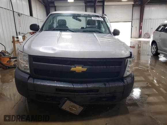 2013 Chevrolet Silverado 1500 Work Truck z VIN 1GCNKPEX0DZ240892, wystawiony jako Copart lot #63041415 z przebiegiem 90 866 mil mil oraz Szkoda całkowita • Salvage title. Historia ofert i sprzedaży dostępna na DreamBid. Obrazek 5.