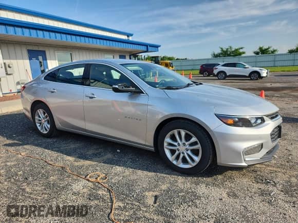 2018 Chevrolet Malibu Hybrid с VIN 1G1ZF5SU3JF284394, выставлен на аукционе Copart как лот 63410085 с пробегом 92 369 миль миль и На запчасти • Non repairable. История ставок и продаж доступна на DreamBid. Изображение 4.