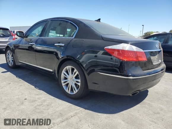 2009 Hyundai Genesis с VIN KMHGC46F79U032048, выставлен на аукционе Copart как лот 69056755 с пробегом 98 008 миль миль и Списание • Salvage title. История ставок и продаж доступна на DreamBid. Изображение 2.