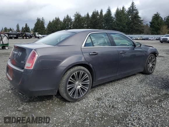 2013 Chrysler 300 S with VIN 2C3CCABT8DH716975, listed as a Copart auction lot 48616045 with 133,144 mi miles and Salvage title. Bid and sale history available at DreamBid. Image 3.