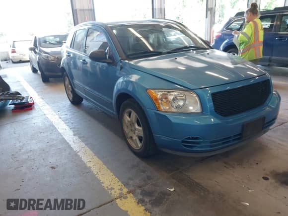 2009 Dodge Caliber SXT with VIN 1B3HB48A49D148029, listed as a IAAI auction lot 42666470 with 136,194 mi miles and . Bid and sale history available at DreamBid. Image 1.