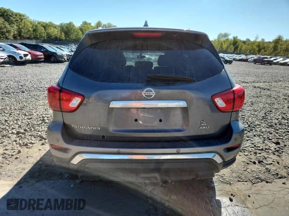 2019 Nissan Pathfinder S z VIN 5N1DR2MMXKC604085, wystawiony jako Copart lot #84703505 z przebiegiem 102 500 mil mil oraz Szkoda całkowita • Salvage title. Historia ofert i sprzedaży dostępna na DreamBid. Obrazek 6.