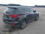 2018 Hyundai Santa Fe 2.4L с VIN 5NMZTDLB4JH089933, выставлен на аукционе IAAI как лот 43040621 с пробегом 137 602 миль миль и . История ставок и продаж доступна на DreamBid. Изображение 4.