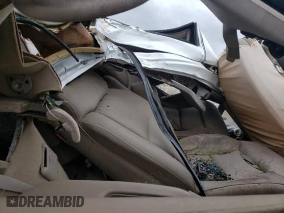 1999 Chevrolet Suburban z VIN 1GBFK16R0XJ456377, wystawiony jako Copart lot #59630184 z przebiegiem 238 730 mil mil oraz Nie do naprawy • Non repairable. Historia ofert i sprzedaży dostępna na DreamBid. Obrazek 11.