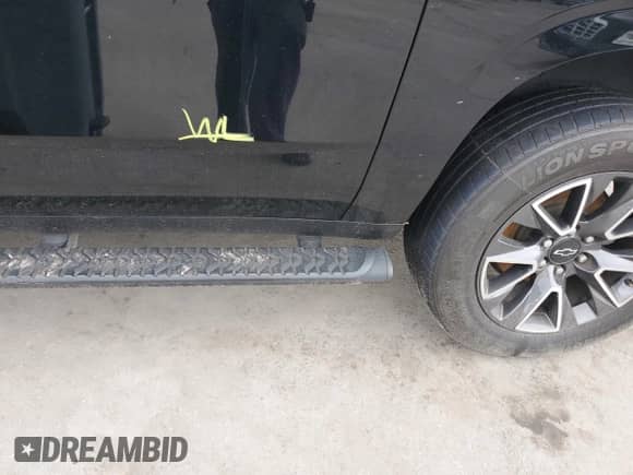 2021 Chevrolet Suburban Z71 с VIN 1GNSKDKD8MR308407, выставлен на аукционе Copart как лот 81198475 с пробегом 133 077 миль миль и Списание • Salvage title. История ставок и продаж доступна на DreamBid. Изображение 13.