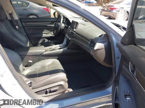 2021 Honda Accord Touring с VIN 1HGCV2F96MA025485, выставлен на аукционе IAAI как лот 43234955 с пробегом 71 494 миль миль и . История ставок и продаж доступна на DreamBid. Изображение 5.