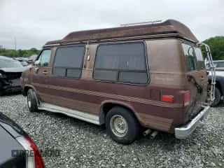 1988 Chevrolet Chevy Van with VIN 1GBEG25K9J7124336, listed as a Copart auction lot 61481255 with 613,557 mi miles and Clean title. Bid and sale history available at DreamBid. Image 2.