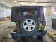 2008 Jeep Wrangler Unlimited X z VIN 1J4GA39198L593208, wystawiony jako Copart lot #80753525 z przebiegiem Nie podano mil oraz Czysty tytuł • Clean title. Historia ofert i sprzedaży dostępna na DreamBid. Obrazek 6.