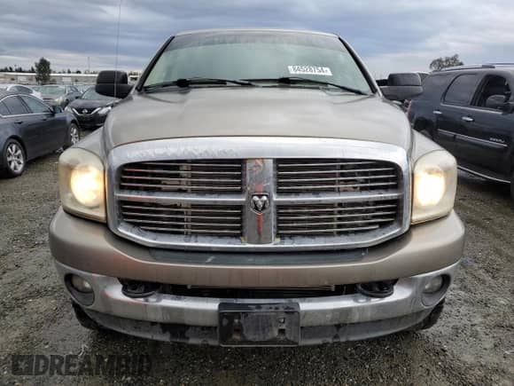 2009 Dodge 3500 SLT with VIN 3D7MX38L59G552041, listed as a Copart auction lot 84528754 with 234,666 mi miles and Salvage title. Bid and sale history available at DreamBid. Image 5.