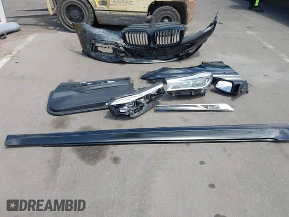 2018 BMW 7 Series 750i с VIN WBA7F0C59JGM23332, выставлен на аукционе IAAI как лот 42215338 с пробегом 61 911 миль миль и . История ставок и продаж доступна на DreamBid. Изображение 12.