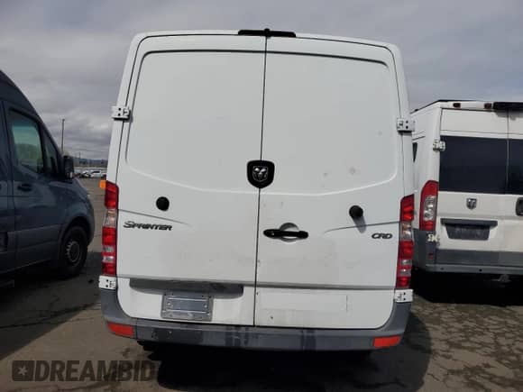 2007 Dodge Sprinter with VIN WD0PE745875164499, listed as a Copart auction lot 50784135 with 27,678 mi miles and Clean title. Bid and sale history available at DreamBid. Image 6.