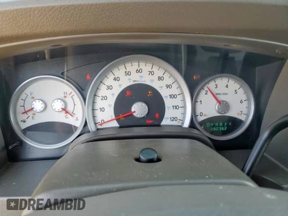 2006 Dodge Durango Limited with VIN 1D4HB58236F121453, listed as a Copart auction lot 80833135 with 282,362 mi miles and Salvage title. Bid and sale history available at DreamBid. Image 9.