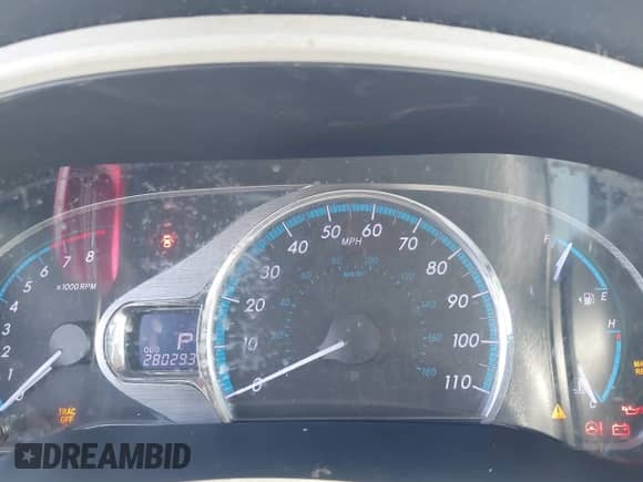 2013 Toyota Sienna XLE AAS with VIN 5TDYK3DC2DS341325, listed as a IAAI auction lot 42927993 with 280,293 mi miles and . Bid and sale history available at DreamBid. Image 7.