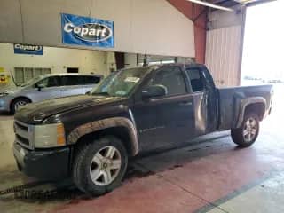 2008 Chevrolet Silverado 1500 2LT with VIN 2GCEK19J581272724, listed as a Copart auction lot 55103825 with 216,008 mi miles and Salvage title. Bid and sale history available at DreamBid. Image 1.