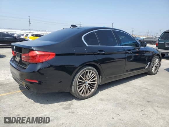 2017 BMW 5 Series 530i z VIN WBAJA5C32HG893874, wystawiony jako Copart lot #60566095 z przebiegiem 99 555 mil mil oraz Czysty tytuł • Clean title. Historia ofert i sprzedaży dostępna na DreamBid. Obrazek 3.