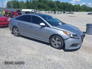 2016 Hyundai Sonata Limited with VIN KMHE34L10GA008611, listed as a IAAI auction lot 42537235 with 226,767 mi miles and . Bid and sale history available at DreamBid. Image 1.