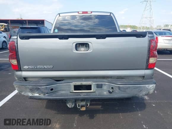 2006 Chevrolet Silverado 1500 LT2 z VIN 2GCEC13Z661346287, wystawiony jako IAAI lot #42013454 z przebiegiem 318 918 mil mil oraz . Historia ofert i sprzedaży dostępna na DreamBid. Obrazek 16.