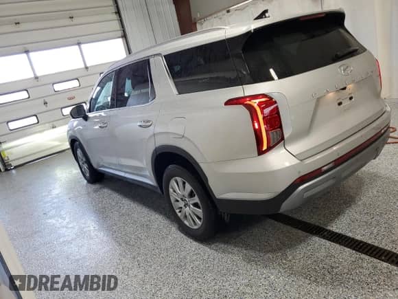2025 Hyundai Palisade SEL z VIN KM8R2DGE4SU901177, wystawiony jako Copart lot #85887095 z przebiegiem 11 397 mil mil oraz Czysty tytuł • Clean title. Historia ofert i sprzedaży dostępna na DreamBid. Obrazek 2.
