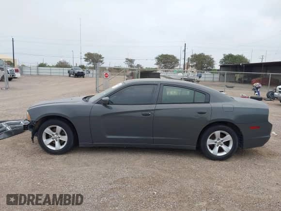 2014 Dodge Charger SE with VIN 2C3CDXBG3EH295350, listed as a IAAI auction lot 42254462 with 13,987 mi miles and . Bid and sale history available at DreamBid. Image 15.