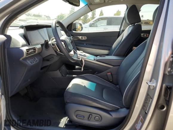 2023 Hyundai NEXO Limited с VIN KM8J84A65PU033940, выставлен на аукционе Copart как лот 67062014 с пробегом 10 985 миль миль и Списание • Salvage title. История ставок и продаж доступна на DreamBid. Изображение 7.