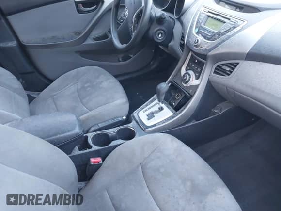 2012 Hyundai Elantra GLS с VIN KMHDH4AE7CU452628, выставлен на аукционе IAAI как лот 43402474 с пробегом 247 447 миль миль и . История ставок и продаж доступна на DreamBid. Изображение 5.