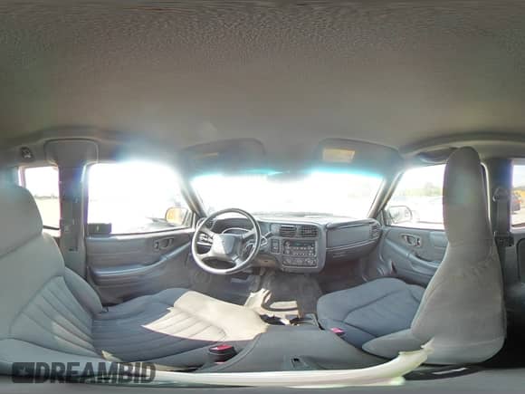 2003 Chevrolet S-10 LS z VIN 1GCCS19X238113452, wystawiony jako Copart lot #67312225 z przebiegiem 114 942 mil mil oraz Szkoda całkowita • Salvage title. Historia ofert i sprzedaży dostępna na DreamBid. Obrazek 14.