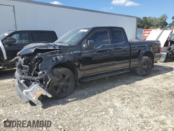 2018 Ford F-150 XLT z VIN 1FTFX1E58JFB55040, wystawiony jako Copart lot #80940865 z przebiegiem 125 086 mil mil oraz Szkoda całkowita • Salvage title. Historia ofert i sprzedaży dostępna na DreamBid. Obrazek 1.