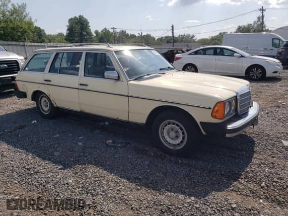1980 Mercedes-Benz 300 с VIN 12319012019843, выставлен на аукционе Copart как лот 66558265 с пробегом 116 912 миль миль и Чистый • Clean title. История ставок и продаж доступна на DreamBid. Изображение 4.