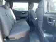 2019 Toyota Tacoma SR с VIN 3TMCZ5AN2KM282555, выставлен на аукционе IAAI как лот 43535063 с пробегом 83 373 миль миль и . История ставок и продаж доступна на DreamBid. Изображение 8.