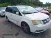 2009 Dodge Grand Caravan SXT z VIN 2D8HN54X39R625909, wystawiony jako IAAI lot #42849901 z przebiegiem 129 469 mil mil oraz . Historia ofert i sprzedaży dostępna na DreamBid. Obrazek 1.