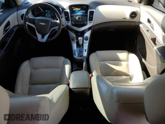 2015 Chevrolet Cruze Diesel z VIN 1G1P75SZ4F7263880, wystawiony jako Copart lot #66901815 z przebiegiem 196 972 mil mil oraz Szkoda całkowita • Salvage title. Historia ofert i sprzedaży dostępna na DreamBid. Obrazek 8.