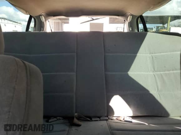 1994 Chevrolet Caprice с VIN 1G1BL82P4RR191450, выставлен на аукционе Copart как лот 85510214 с пробегом 170 403 миль миль и Списание • Salvage title. История ставок и продаж доступна на DreamBid. Изображение 10.
