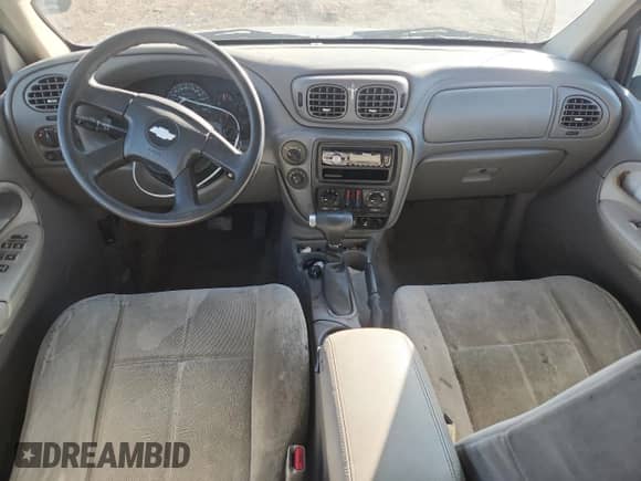 2006 Chevrolet TrailBlazer LS с VIN 1GNET16S066133155, выставлен на аукционе Copart как лот 84800415 с пробегом 272 186 миль миль и Списание • Salvage title. История ставок и продаж доступна на DreamBid. Изображение 8.