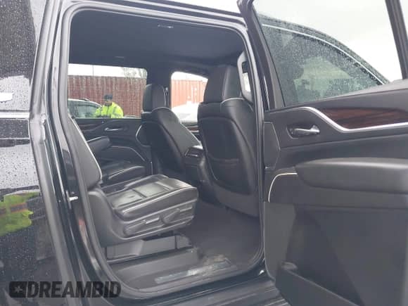 2021 Cadillac Escalade ESV Premium Luxury с VIN 1GYS3KKL5MR386798, выставлен на аукционе IAAI как лот 43234176 с пробегом 247 671 миль миль и . История ставок и продаж доступна на DreamBid. Изображение 8.