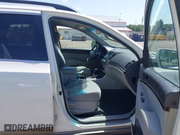 2012 Hyundai Veracruz Limited с VIN KM8NUDCC0CU205432, выставлен на аукционе IAAI как лот 42547969 с пробегом 235 915 миль миль и . История ставок и продаж доступна на DreamBid. Изображение 5.