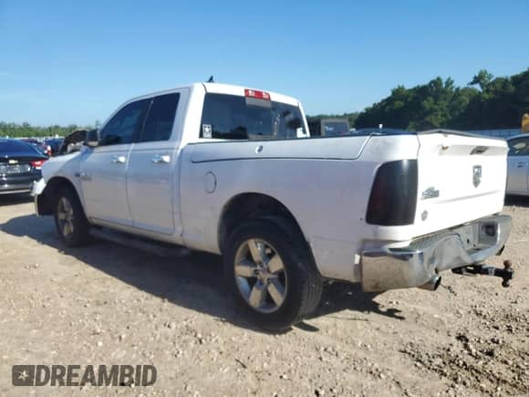 2018 Ram 1500 SLT z VIN 1C6RR6GT4JS274945, wystawiony jako Copart lot #65857985 z przebiegiem 215 026 mil mil oraz Szkoda całkowita • Salvage title. Historia ofert i sprzedaży dostępna na DreamBid. Obrazek 2.