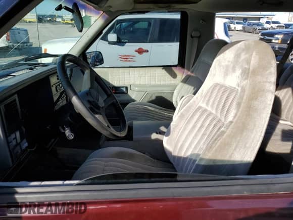 1993 Chevrolet Blazer с VIN 1GNEK18K0PJ398883, выставлен на аукционе Copart как лот 87817225 с пробегом 190 787 миль миль и Списание • Salvage title. История ставок и продаж доступна на DreamBid. Изображение 7.