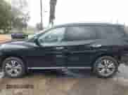 2018 Nissan Pathfinder S z VIN 5N1DR2MN1JC640710, wystawiony jako IAAI lot #41589166 z przebiegiem 93 554 mil mil oraz . Historia ofert i sprzedaży dostępna na DreamBid. Obrazek 15.